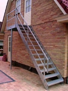 Buitentrap Railing Buitentrappen | Weerbestendig en variërende mogelijkheden!